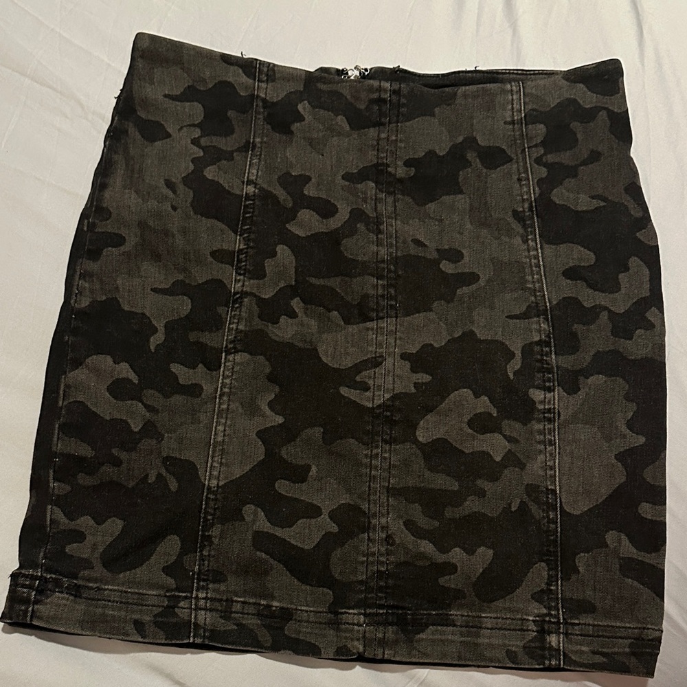 Free People Black Camouflage Pencil Skirt